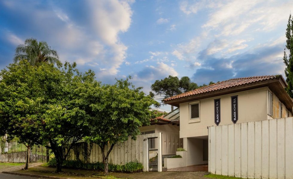 Fachada da casa onde acontecerá a Mostra Black  Home Sul