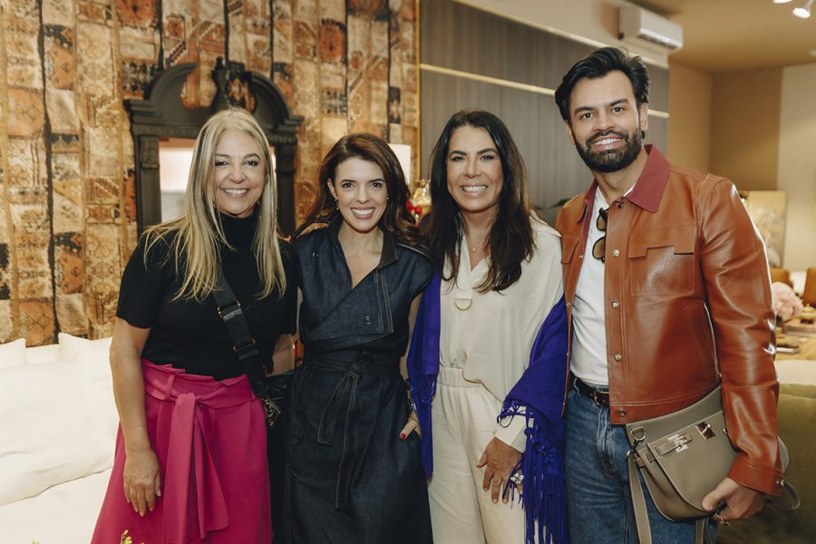 Elaine Zanon, Lucila Turqueto, Márcia Almeida e Leonardo Schmitt 