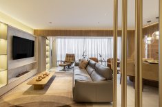 No living, poltrona Re-Vive Quilted Queen (Natuzzi Italia para Ton Sur Ton).